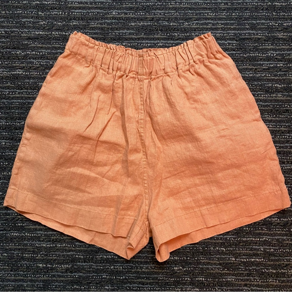 SHELTER LINEN EVA SHORTS IN DAYDREAM